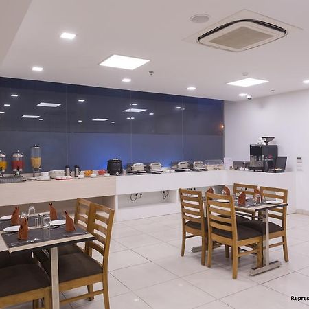 Hotel Manesar Gurgaon Bagian luar foto