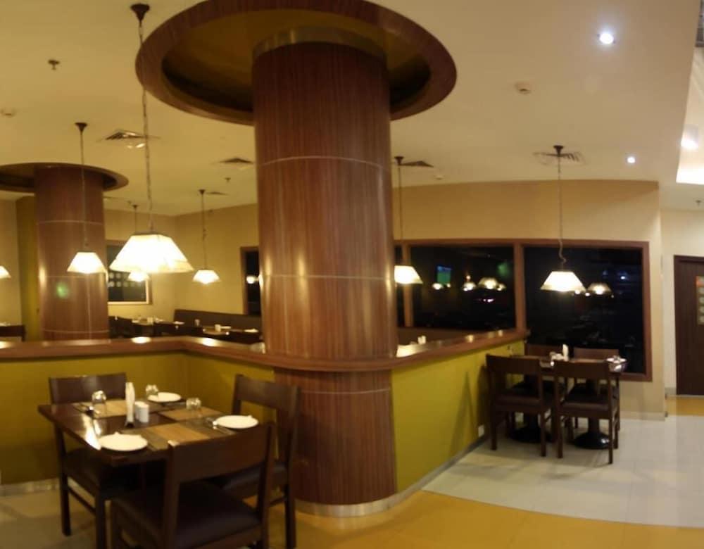 Hotel Manesar Gurgaon Bagian luar foto