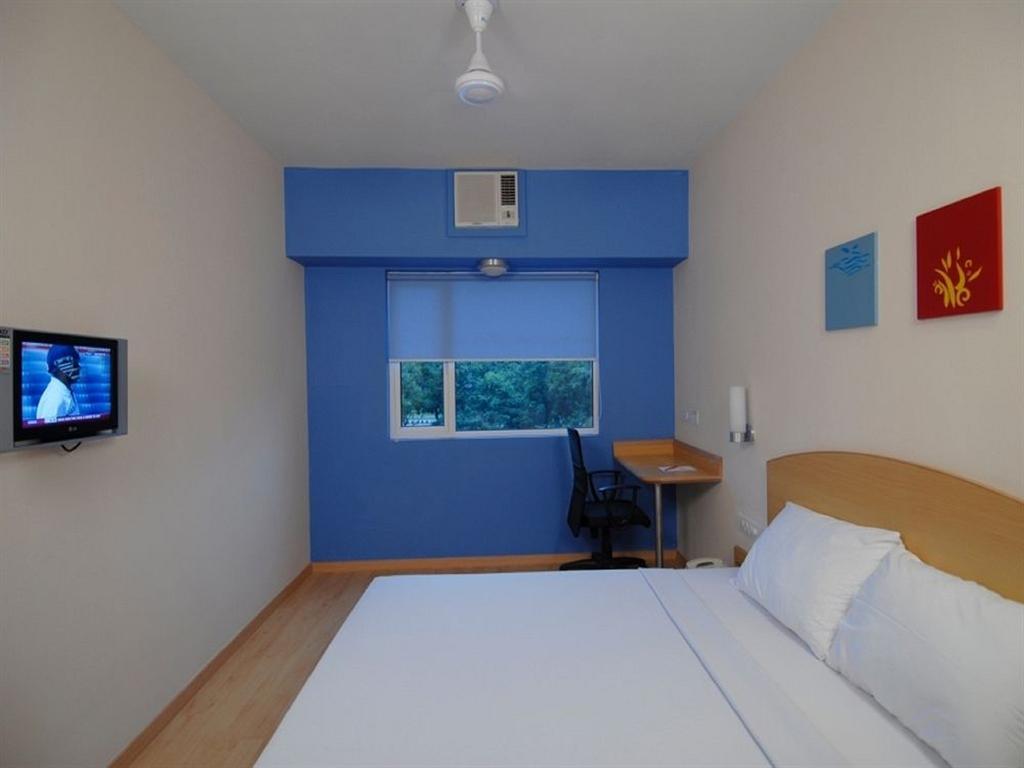 Hotel Manesar Gurgaon Bagian luar foto
