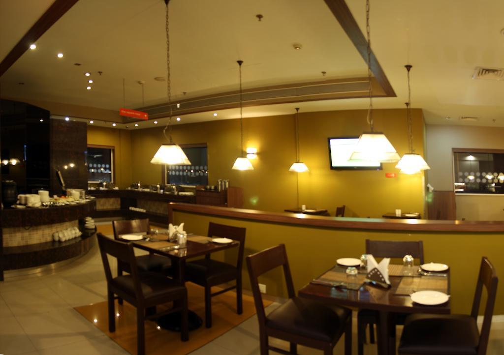 Hotel Manesar Gurgaon Bagian luar foto